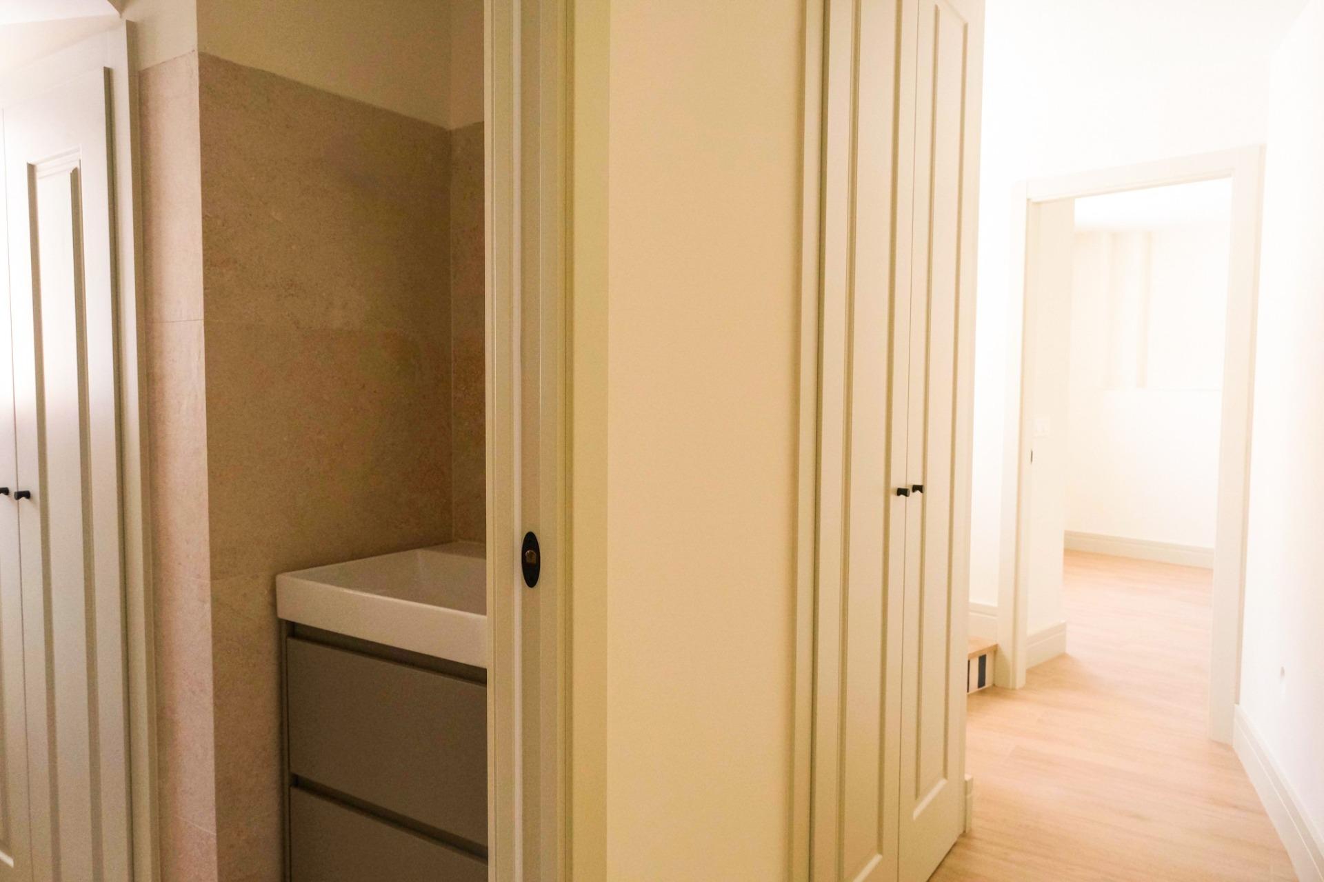 2 Bed, 1 Bath, HouseFor Sale, Malaga, Malaga