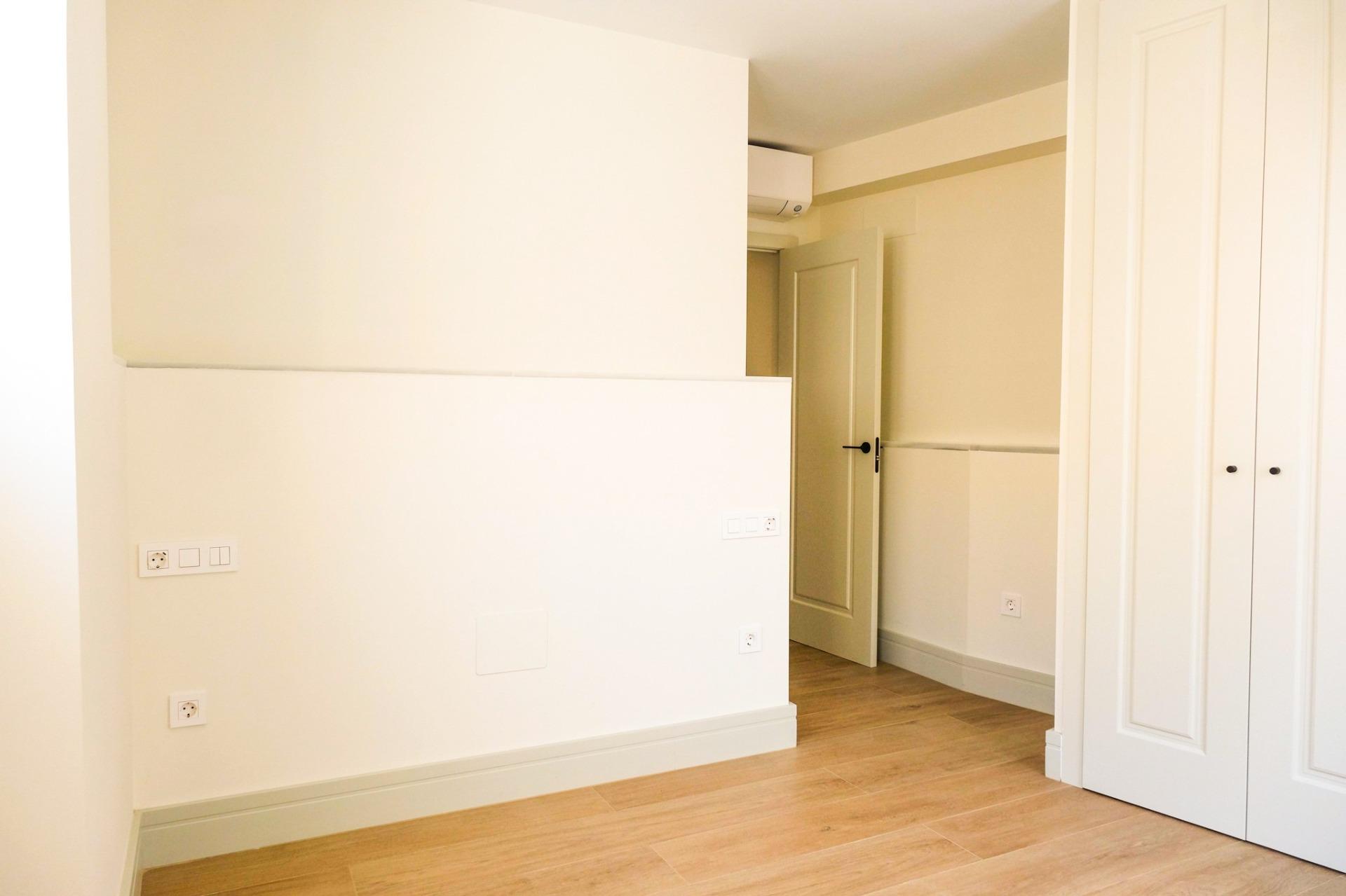 2 Bed, 1 Bath, HouseFor Sale, Malaga, Malaga