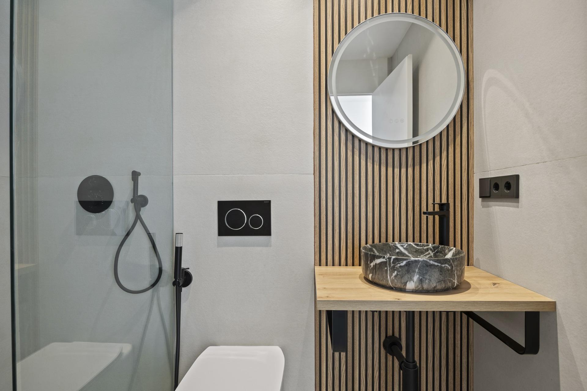 3 Bed, 2 Bath, ApartmentFor Sale, Estepona, Malaga