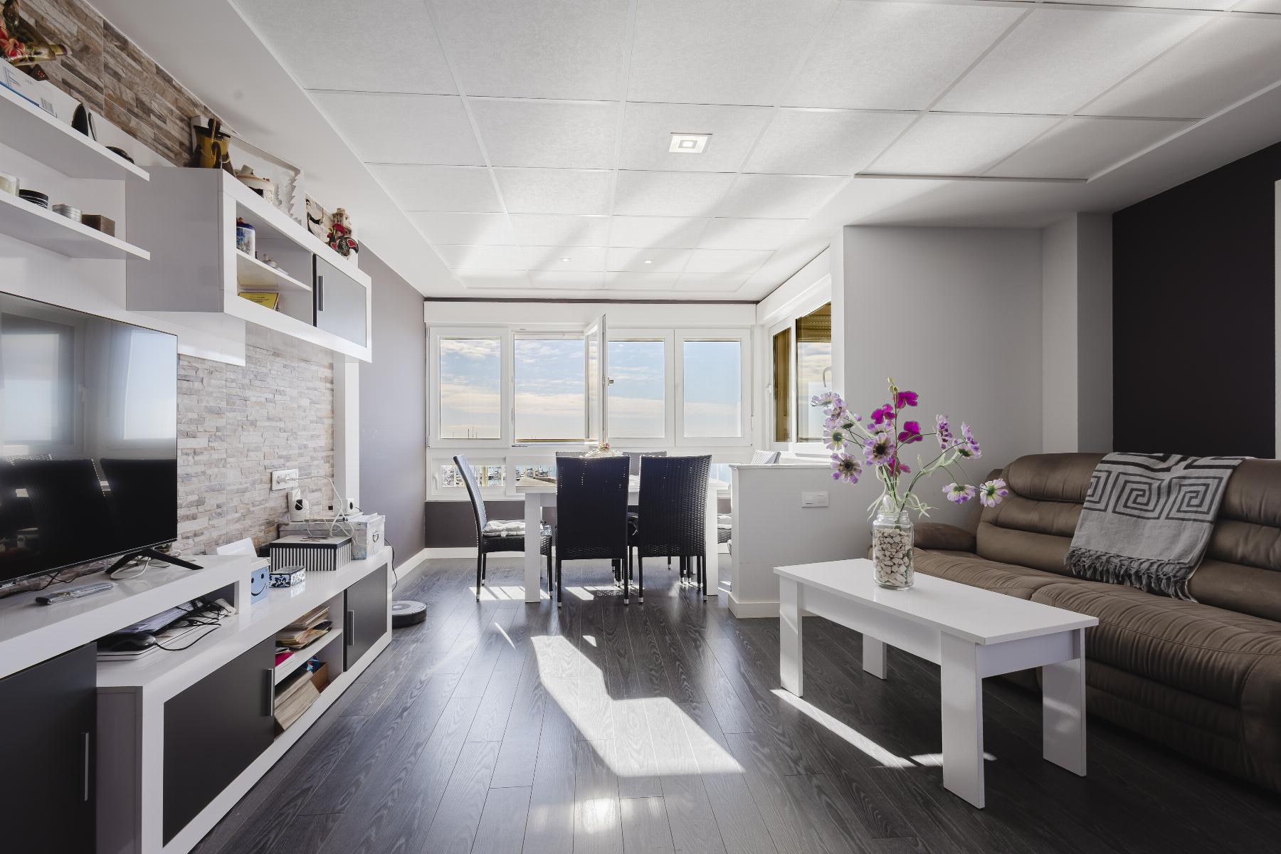 3 Bed, 2 Bath, ApartmentFor Sale, Torrevieja, Alicante