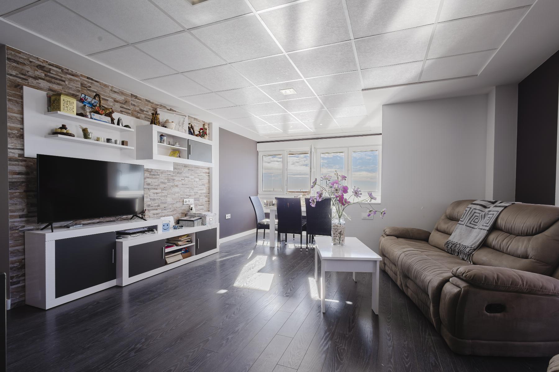 3 Bed, 2 Bath, ApartmentFor Sale, Torrevieja, Alicante