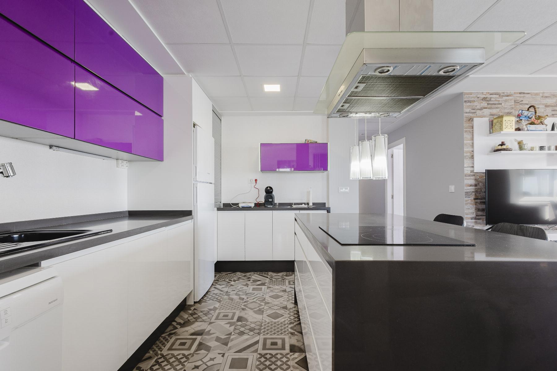 3 Bed, 2 Bath, ApartmentFor Sale, Torrevieja, Alicante