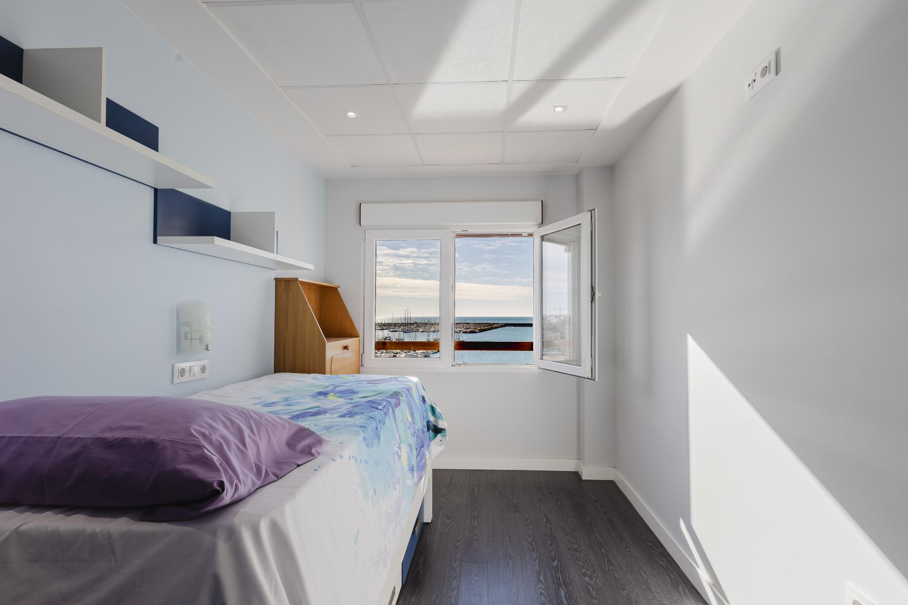 3 Bed, 2 Bath, ApartmentFor Sale, Torrevieja, Alicante