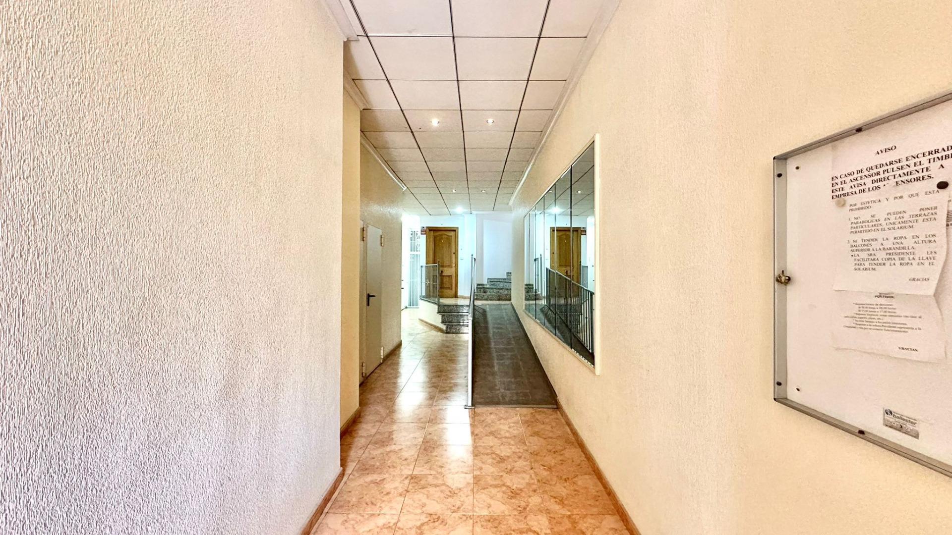 2 Bed, 1 Bath, ApartmentFor Sale, Torrevieja, Alicante