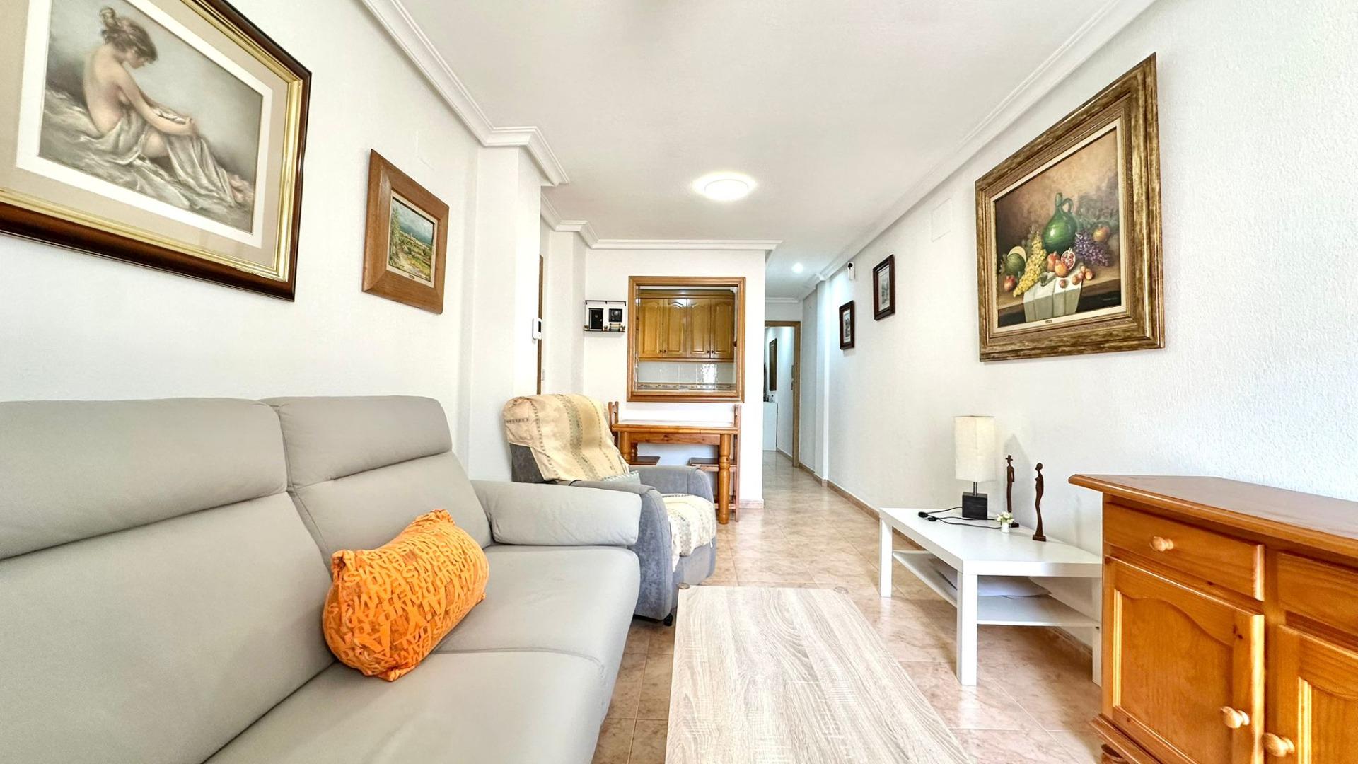 2 Bed, 1 Bath, ApartmentFor Sale, Torrevieja, Alicante
