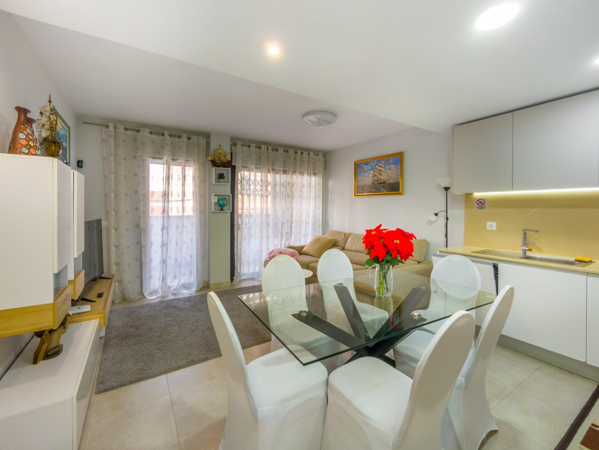 2 Bed, 2 Bath, ApartmentFor Sale, Torrevieja, Alicante