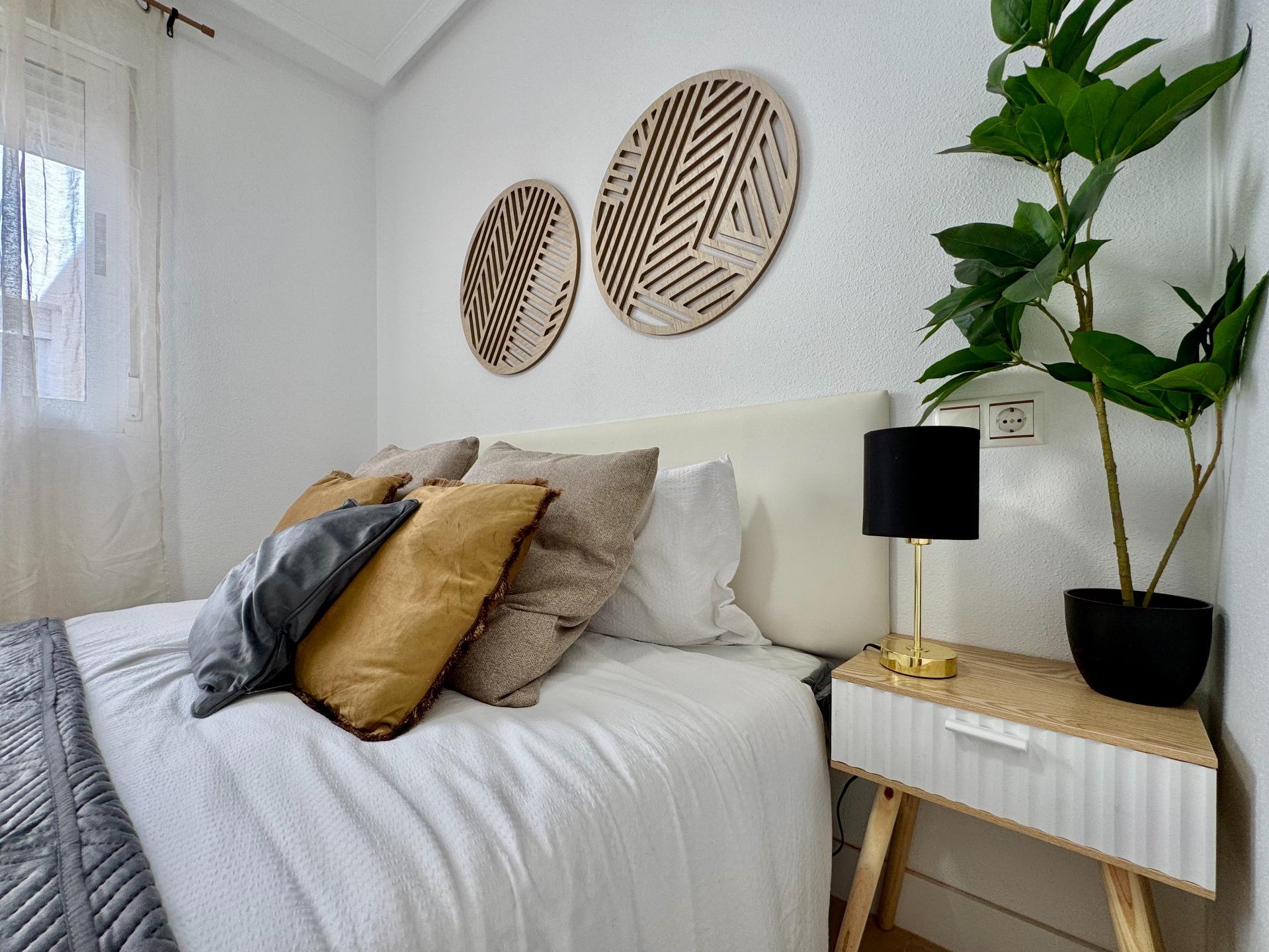 3 Bed, 2 Bath, ApartmentFor Sale, Torrevieja, Alicante