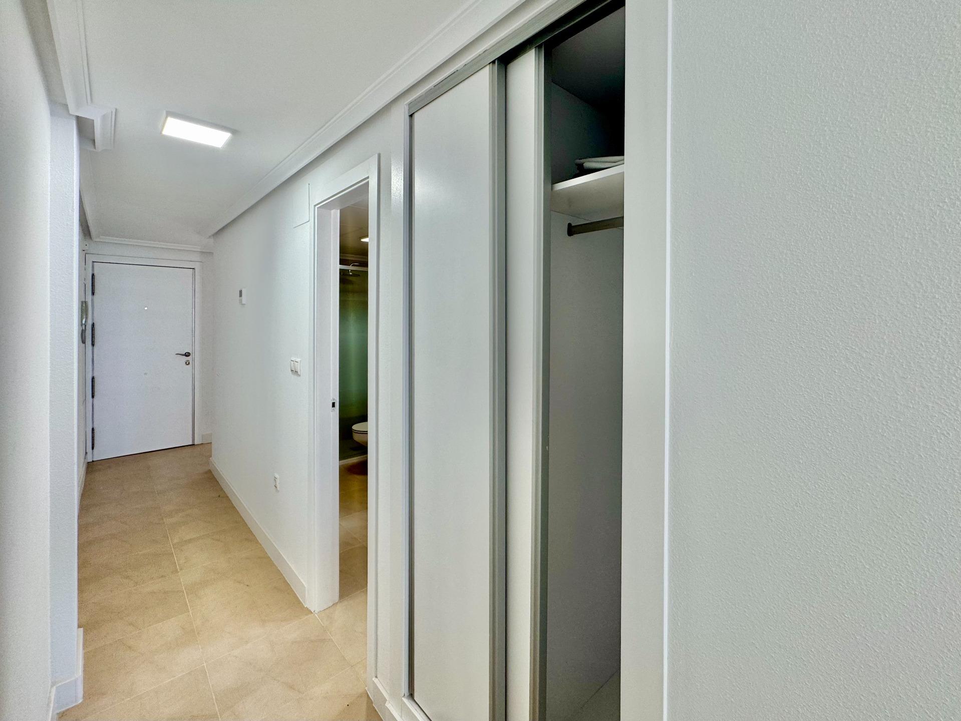 3 Bed, 2 Bath, ApartmentFor Sale, Torrevieja, Alicante