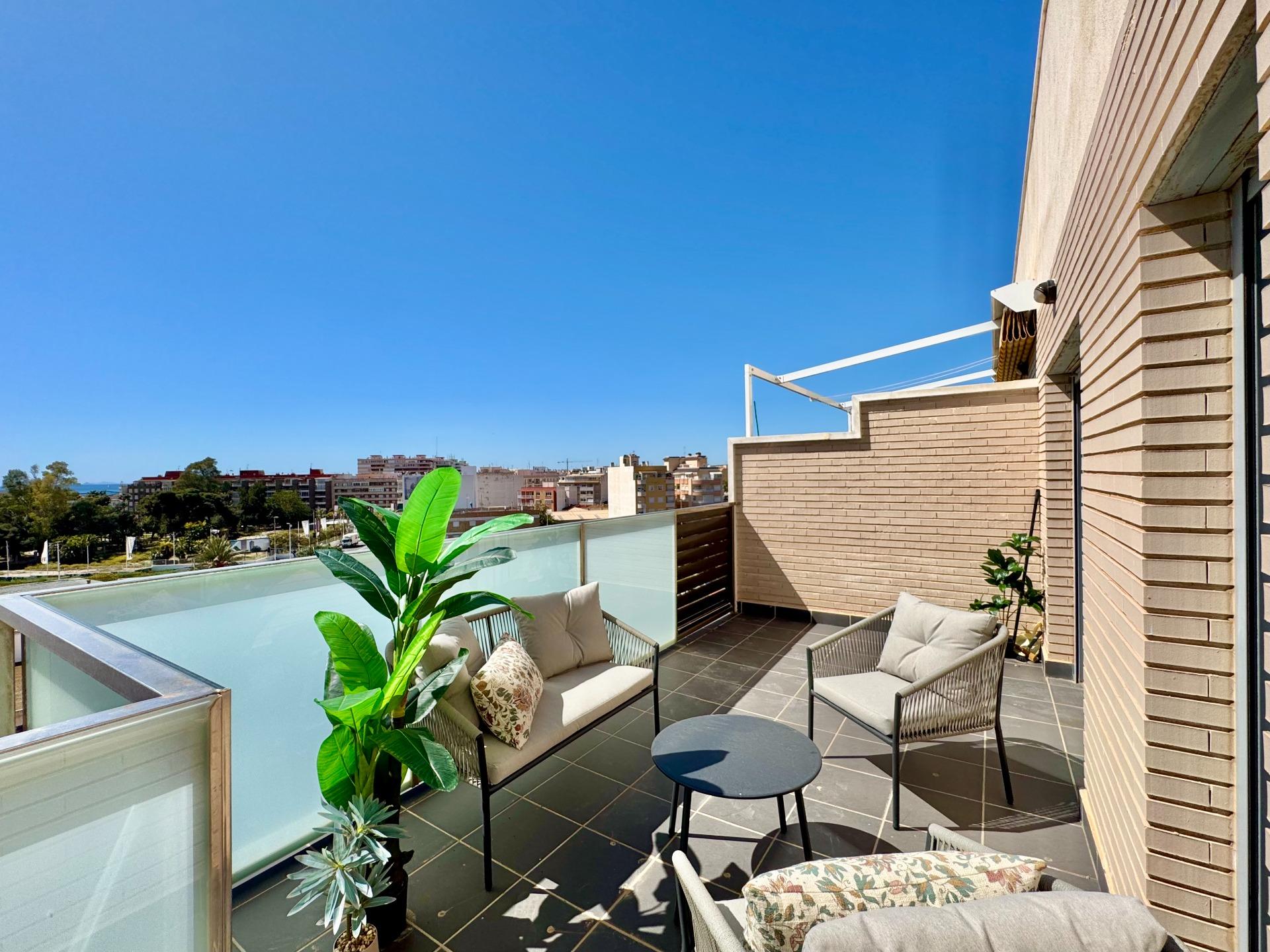 3 Bed, 2 Bath, ApartmentFor Sale, Torrevieja, Alicante