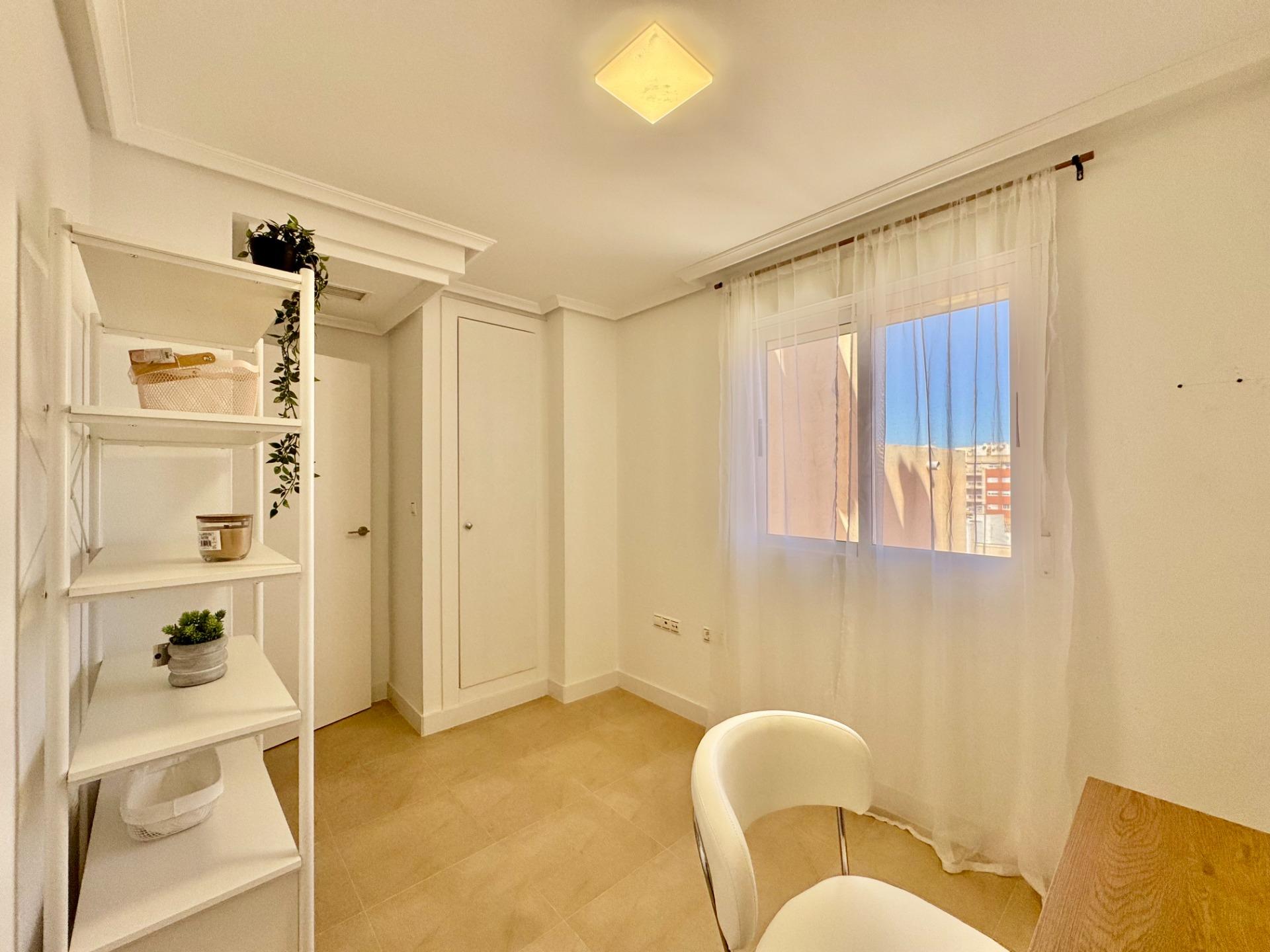 3 Bed, 2 Bath, ApartmentFor Sale, Torrevieja, Alicante