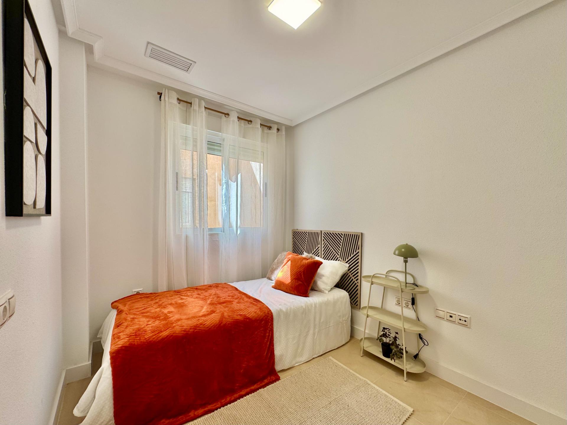 3 Bed, 2 Bath, ApartmentFor Sale, Torrevieja, Alicante