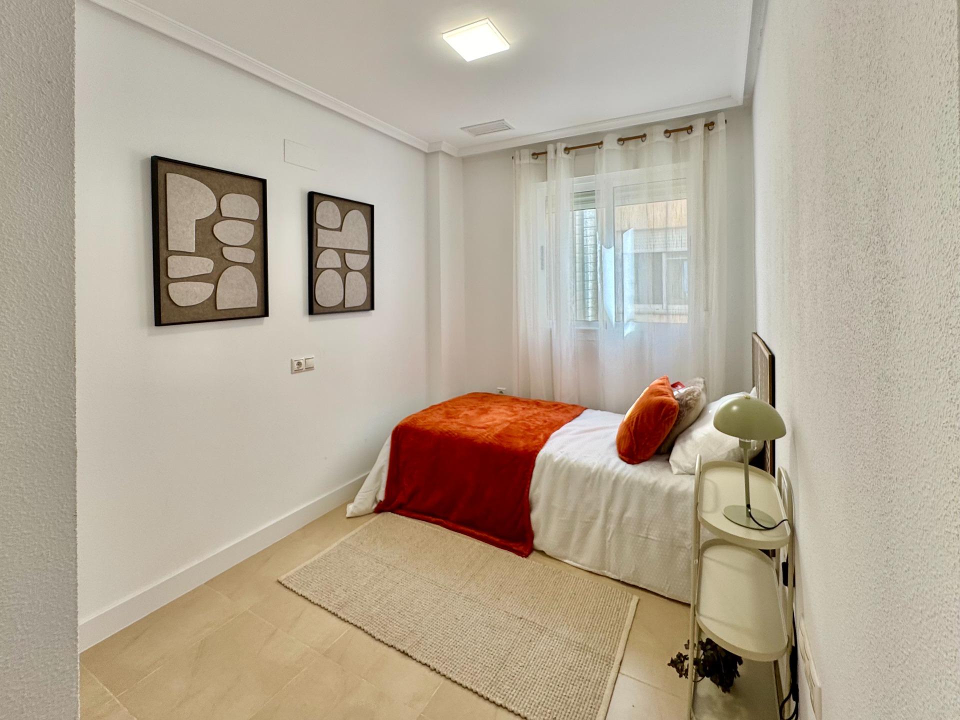 3 Bed, 2 Bath, ApartmentFor Sale, Torrevieja, Alicante