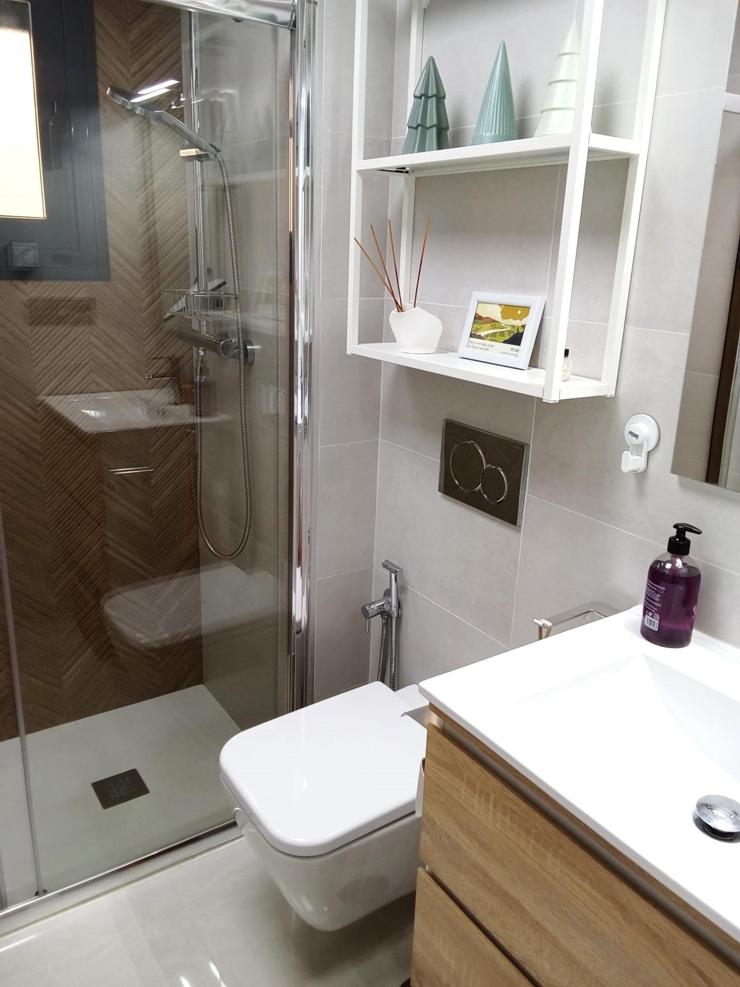 1 Bed, 1 Bath, ApartmentFor Sale, Torrevieja, Alicante