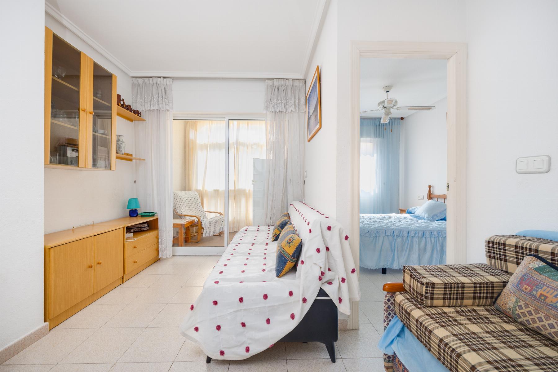 1 Bed, 1 Bath, ApartmentFor Sale, Torrevieja, Alicante