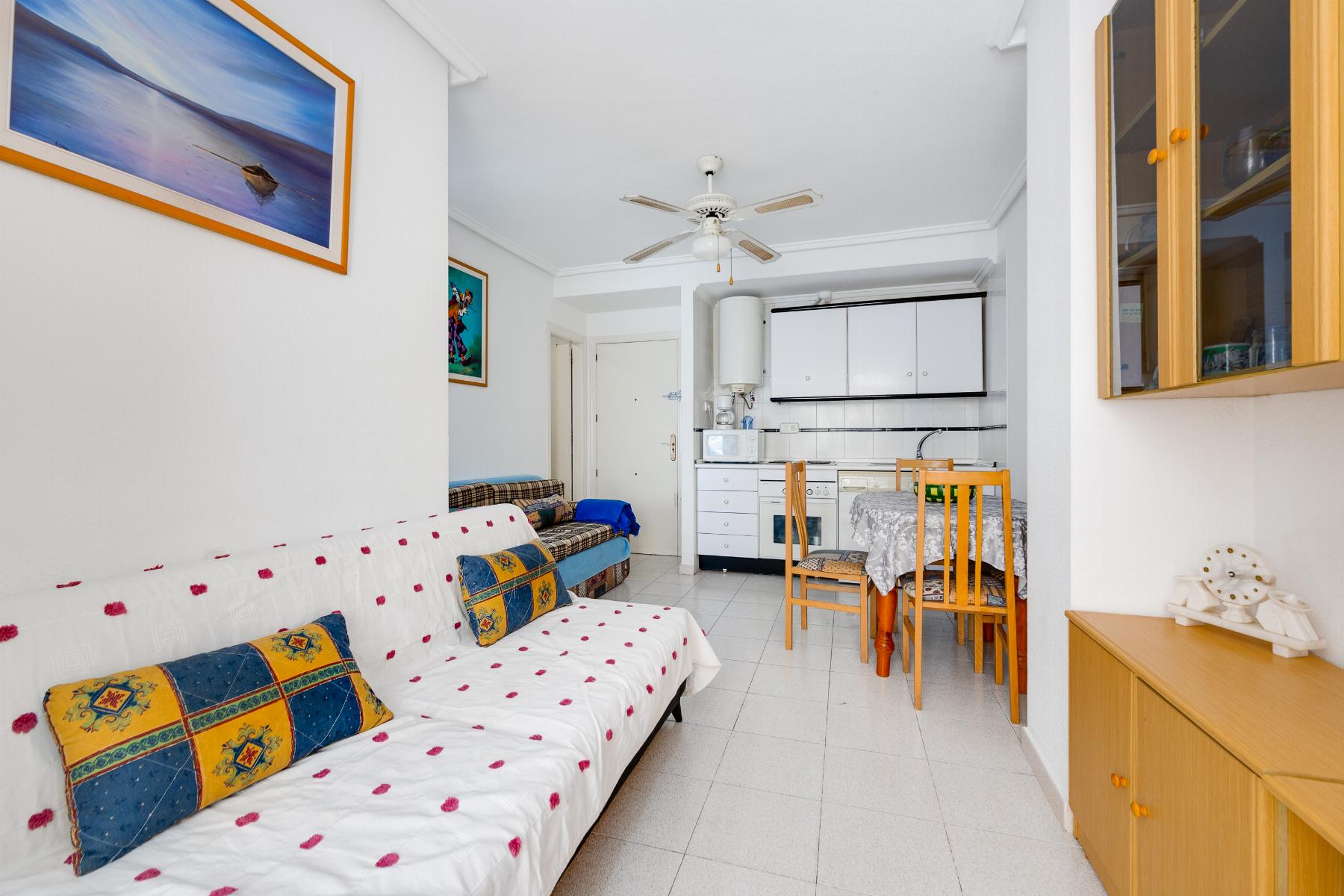 1 Bed, 1 Bath, ApartmentFor Sale, Torrevieja, Alicante