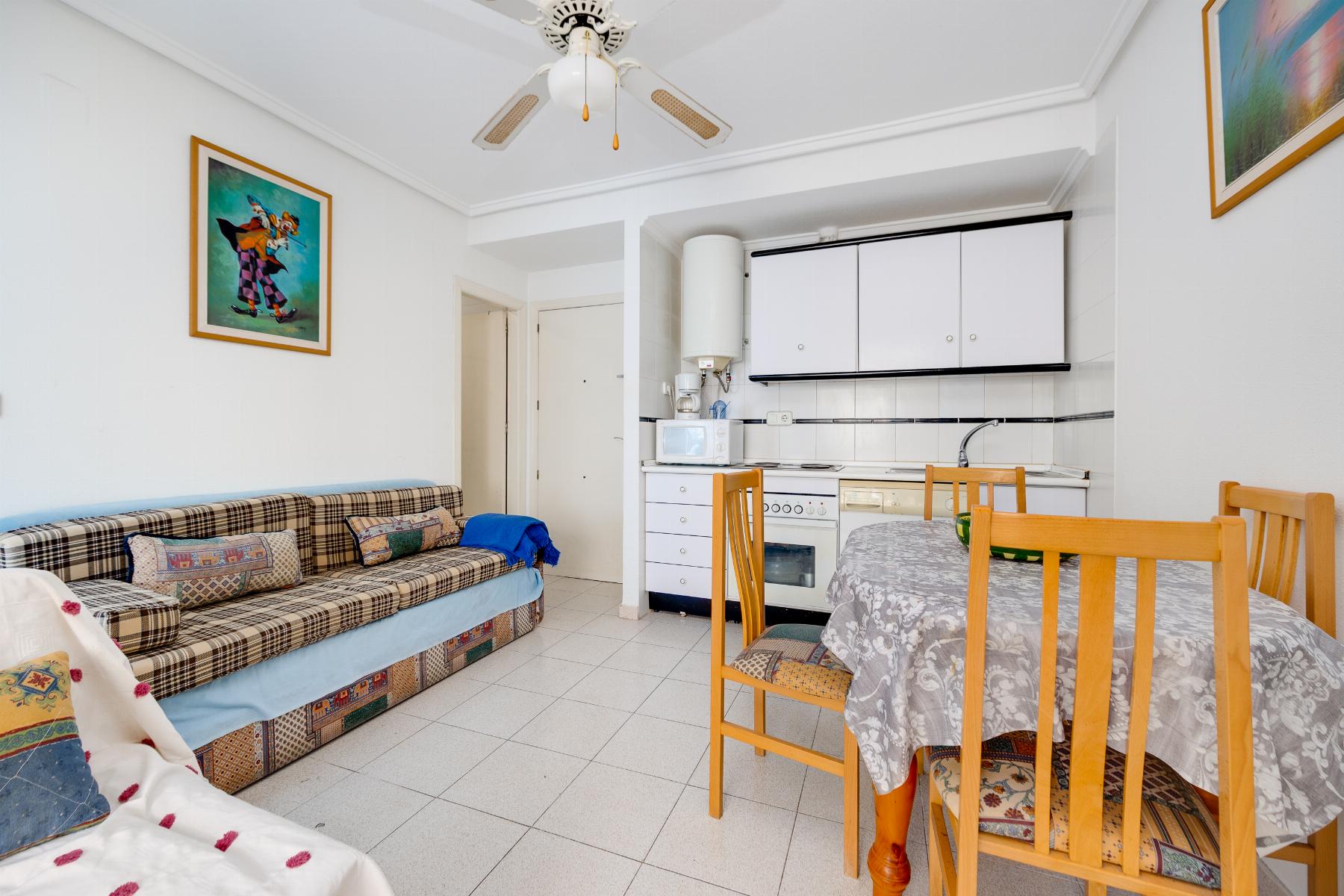 1 Bed, 1 Bath, ApartmentFor Sale, Torrevieja, Alicante