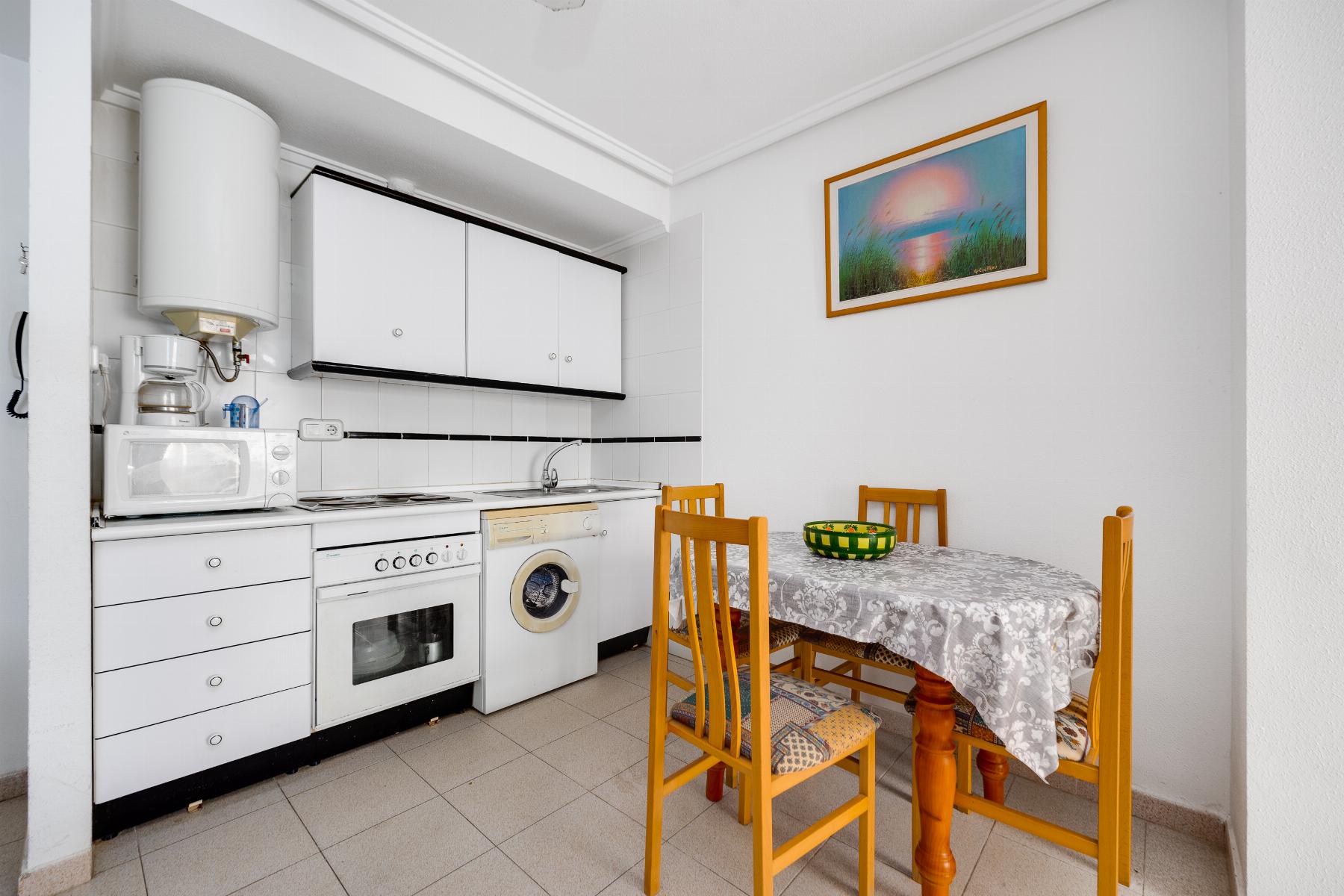 1 Bed, 1 Bath, ApartmentFor Sale, Torrevieja, Alicante