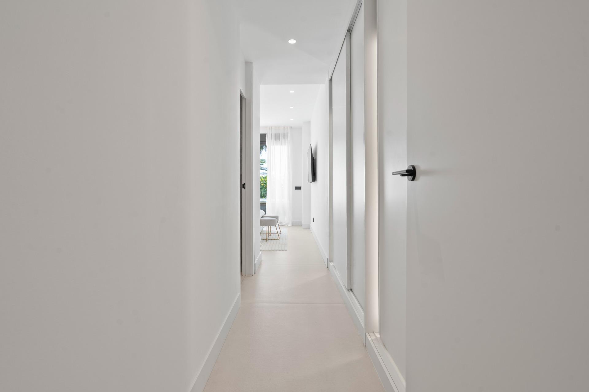 4 Bed, 4 Bath, ApartmentFor Sale, Estepona, Malaga