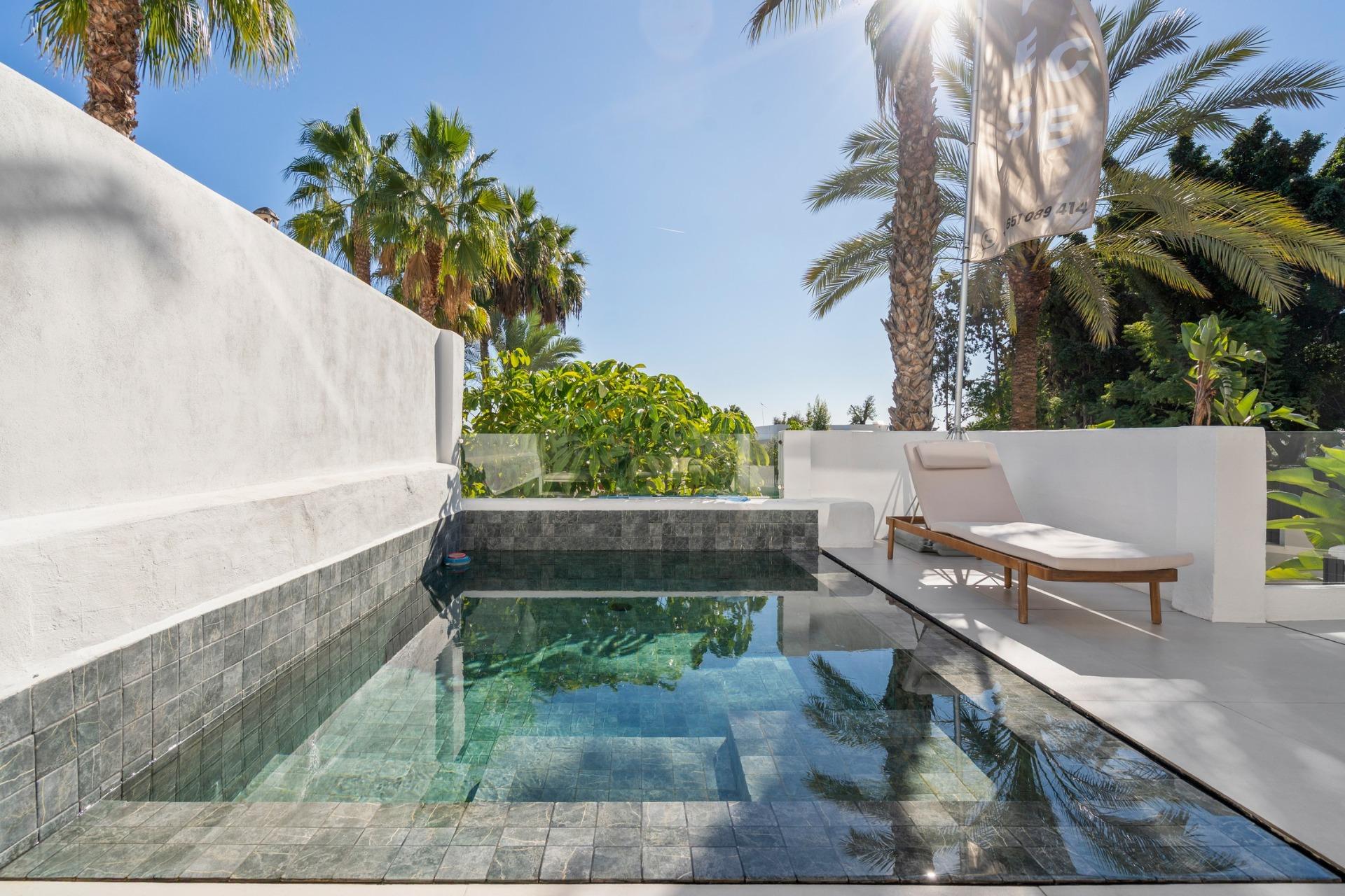 4 Bed, 4 Bath, ApartmentFor Sale, Estepona, Malaga