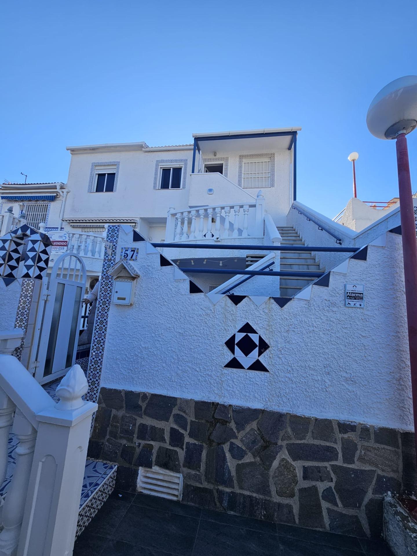 3 Bed, 2 Bath, ApartmentFor Sale, Torrevieja, Alicante