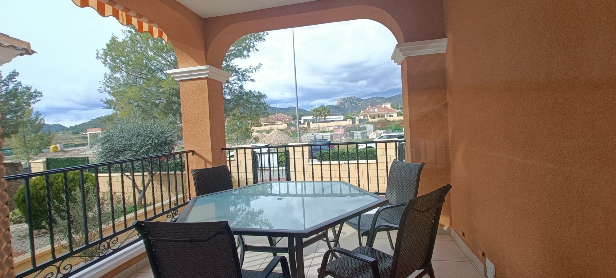 4 Bed, 2 Bath, HouseFor Sale, La Romana, Alicante