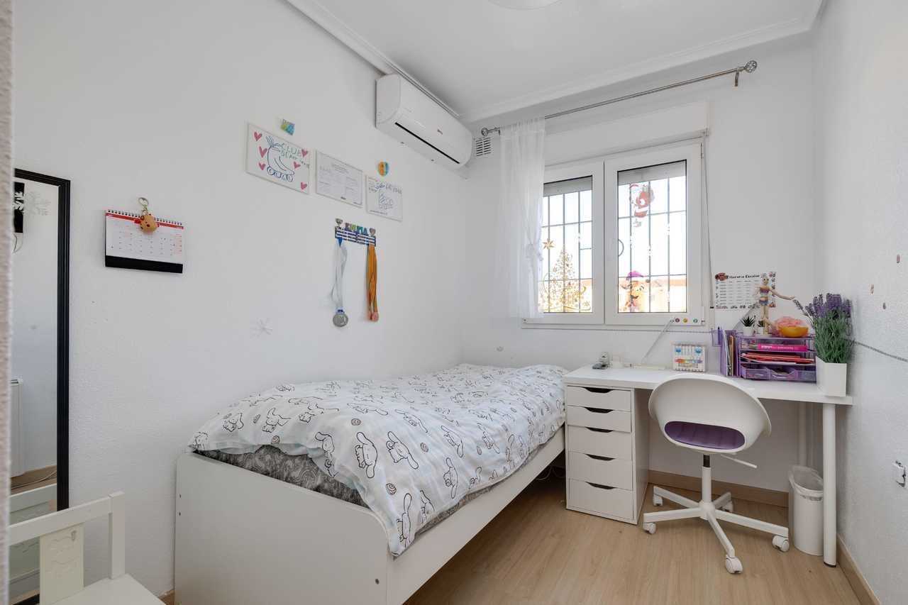 3 Bed, 2 Bath, HouseFor Sale, Torrevieja, Alicante