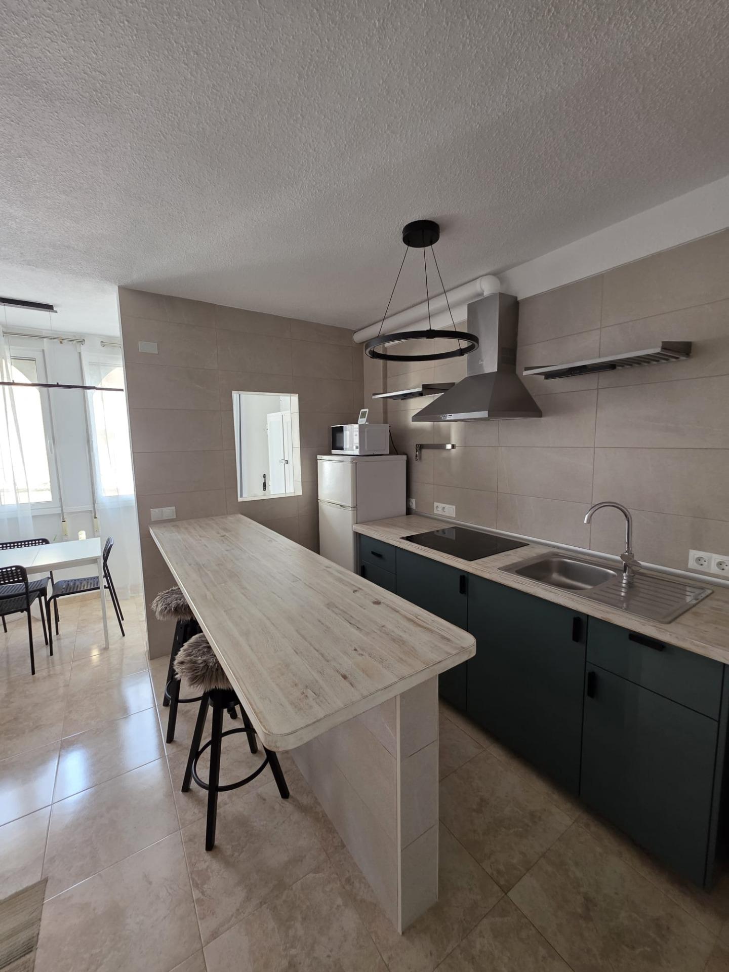 2 Bed, 1 Bath, ApartmentFor Sale, Torrevieja, Alicante