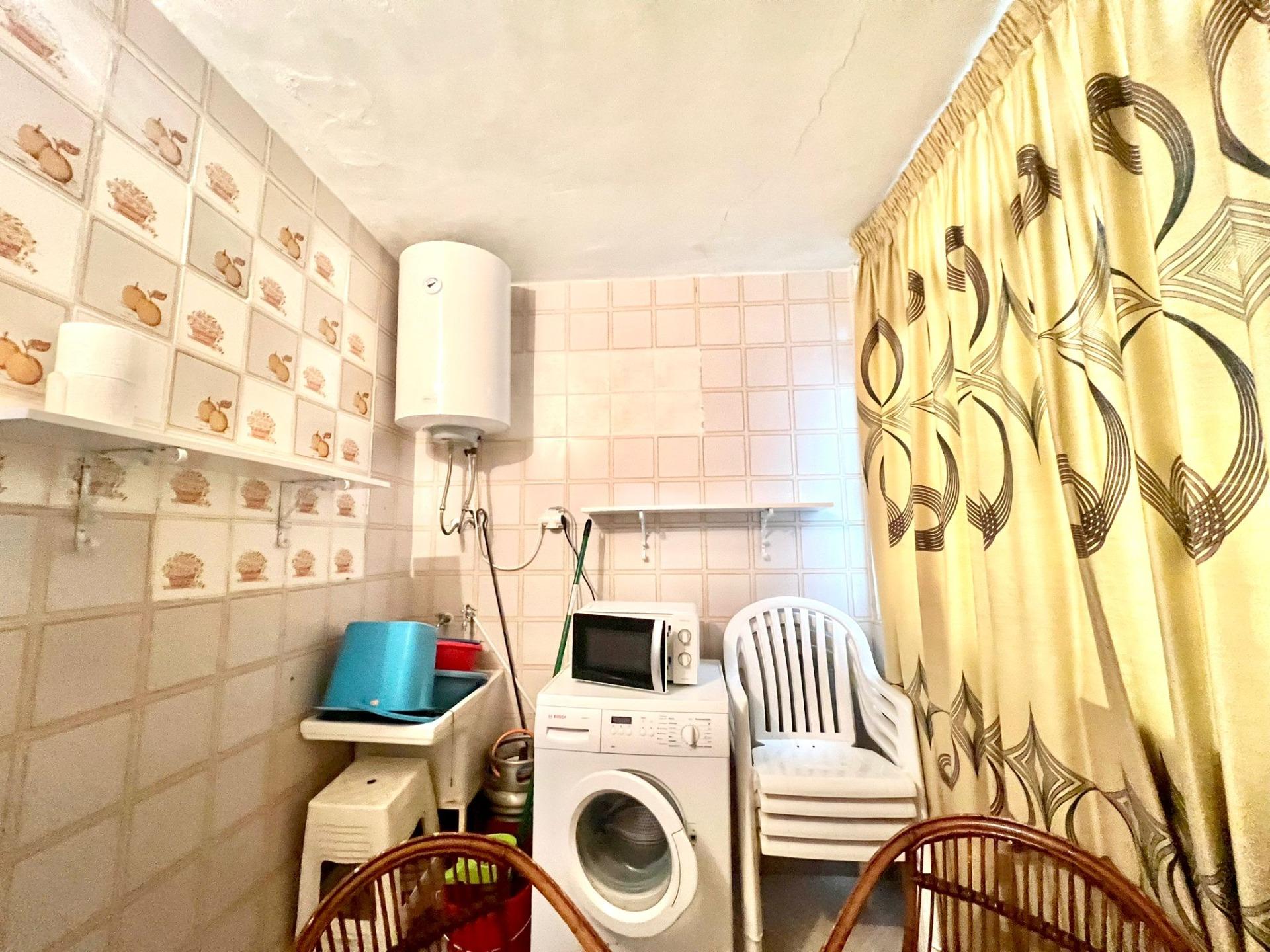 3 Bed, 1 Bath, ApartmentFor Sale, Torrevieja, Alicante