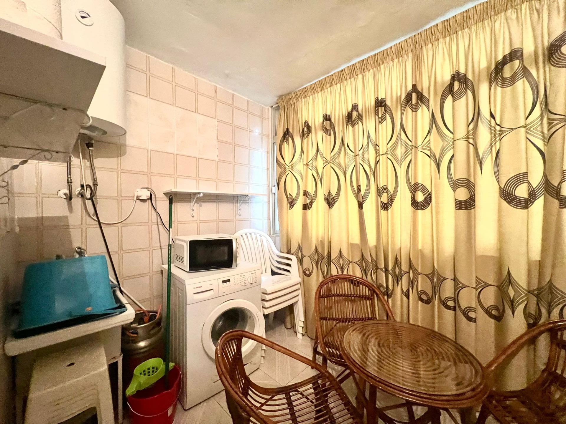 3 Bed, 1 Bath, ApartmentFor Sale, Torrevieja, Alicante