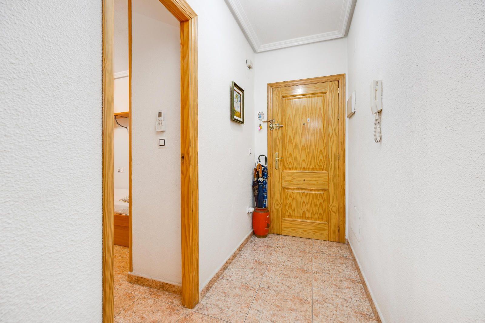 3 Bed, 2 Bath, ApartmentFor Sale, Torrevieja, Alicante
