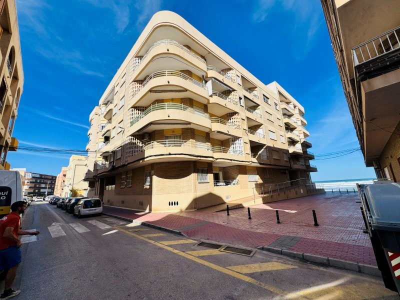 3 Bed, 2 Bath, ApartmentFor Sale, La Mata, Alicante