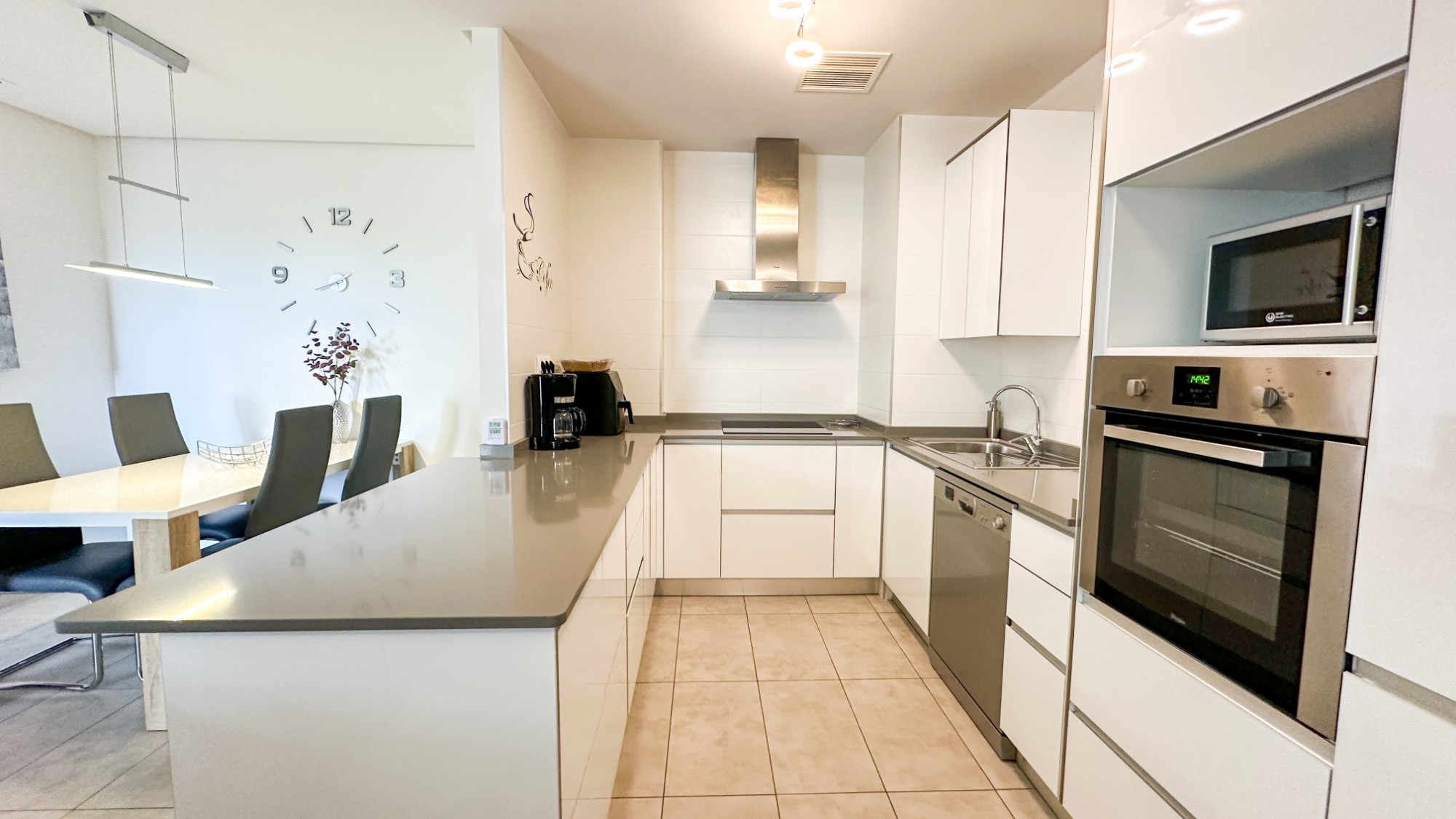 2 Bed, 2 Bath, ApartmentFor Sale, Orihuela Costa, Alicante