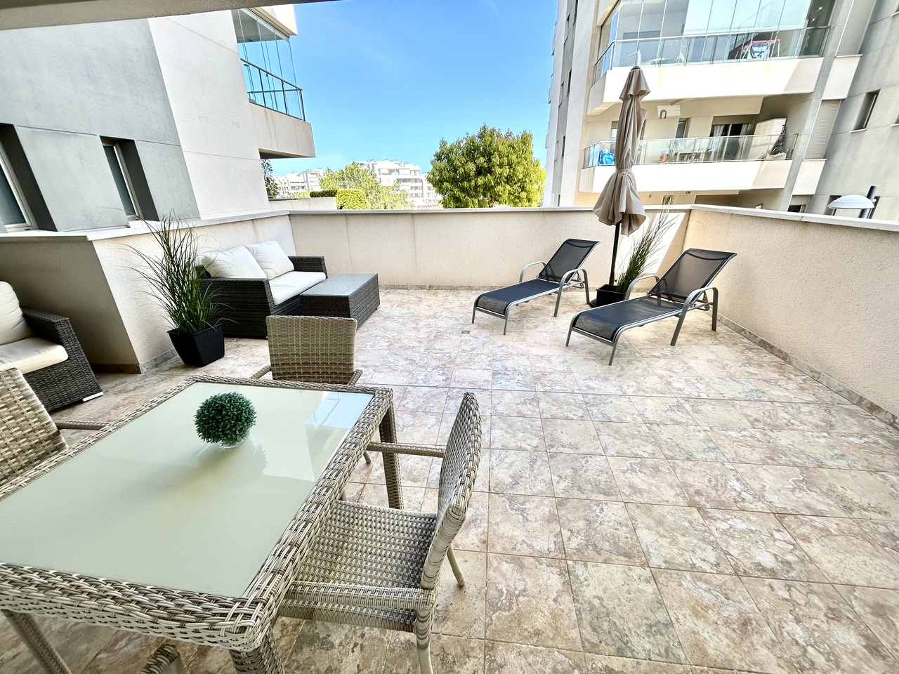 2 Bed, 2 Bath, ApartmentFor Sale, Los Dolses, Alicante