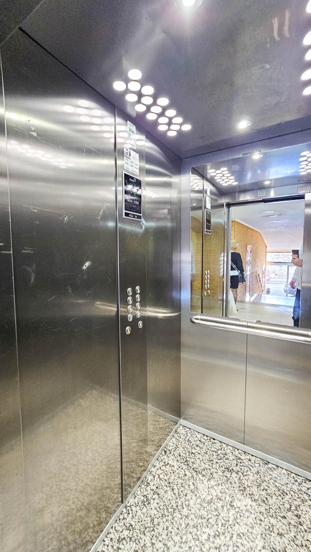 2 Bed, 1 Bath, ApartmentFor Sale, Torrevieja, Alicante