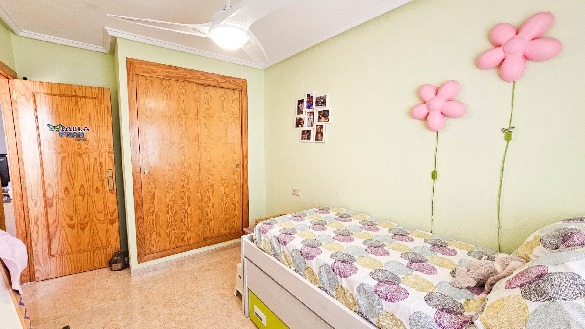 2 Bed, 1 Bath, ApartmentFor Sale, Torrevieja, Alicante