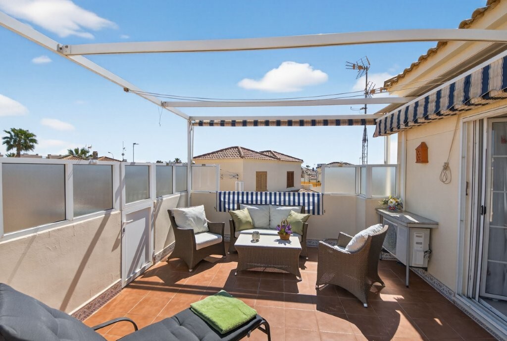 3 Bed, 2 Bath, HouseFor Sale, Playa Flamenca, Alicante