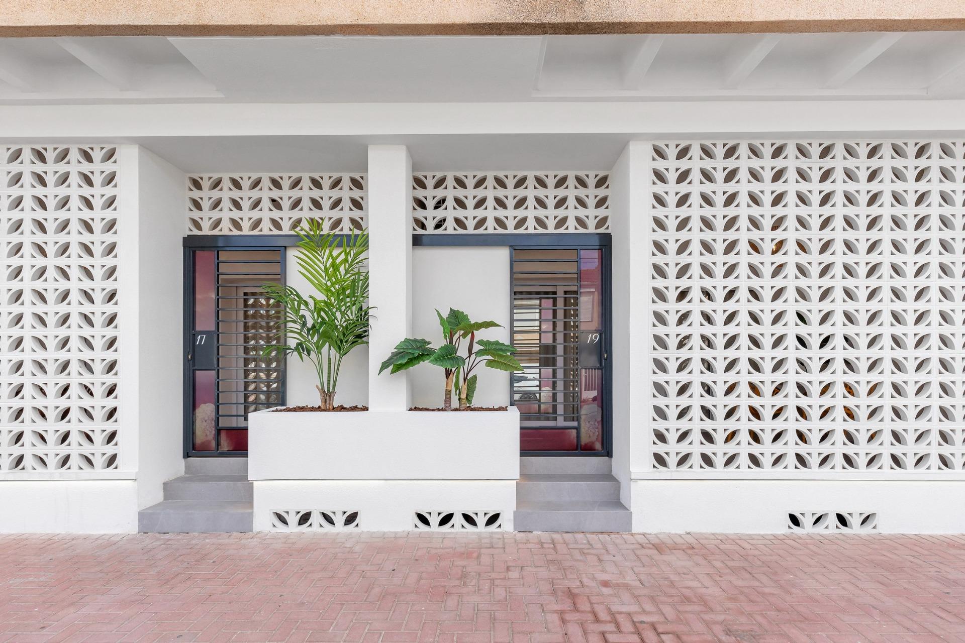 1 Bed, 1 Bath, ApartmentFor Sale, Torrevieja, Alicante