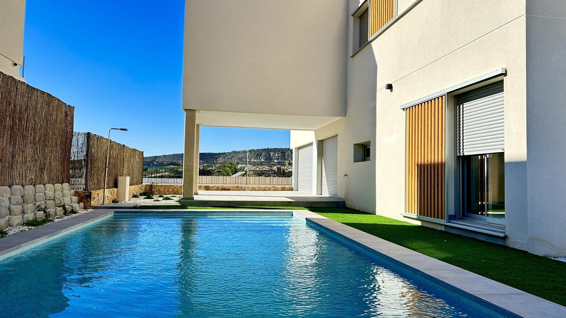 4 Bed, 3 Bath, HouseFor Sale, Algorfa, Alicante