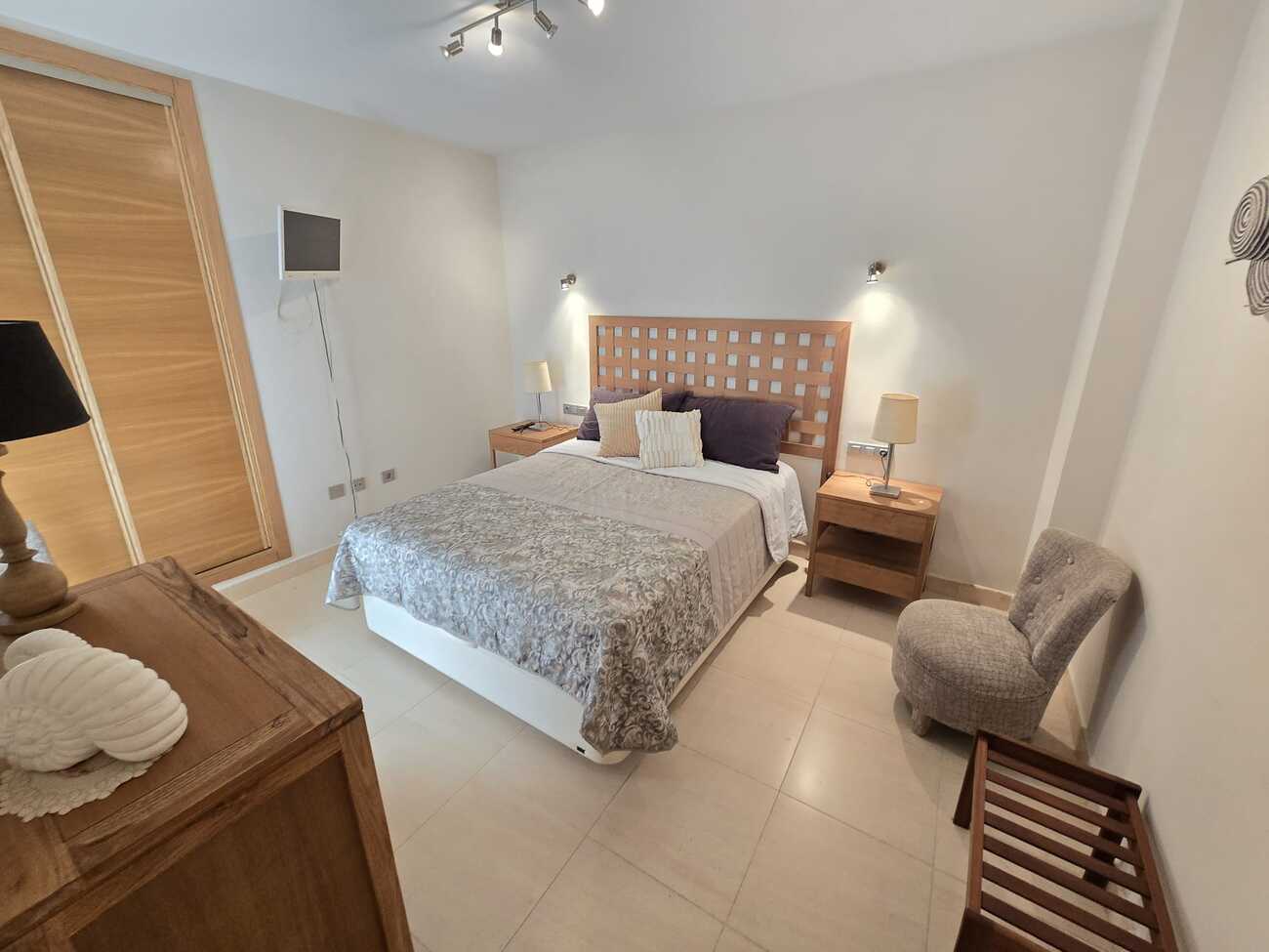 2 Bed, 1 Bath, ApartmentFor Sale, Torrevieja, Alicante