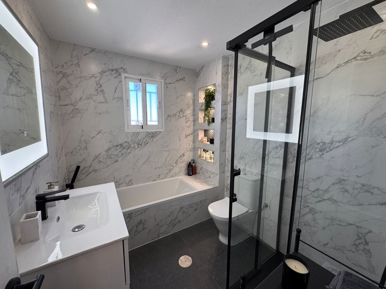 3 Bed, 2 Bath, HouseFor Sale, Campoamor, Alicante