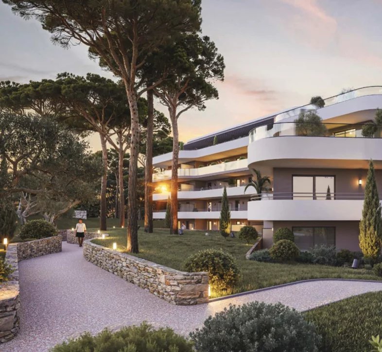 2 Bed, 1 Bath, ApartmentFor Sale, Antibes, Alpes-Maritimes