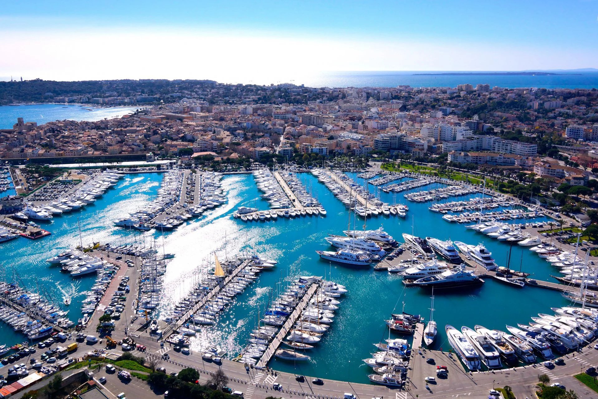 3 Bed, 2 Bath, ApartmentFor Sale, Antibes, Alpes-Maritimes