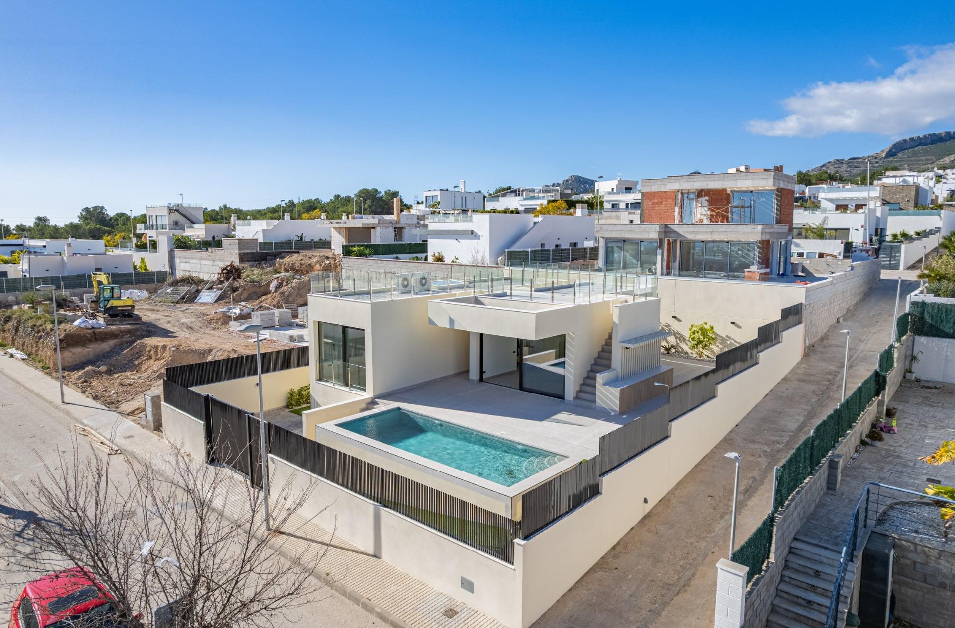 4 Bed, 4 Bath, HouseFor Sale, Polop, Alicante