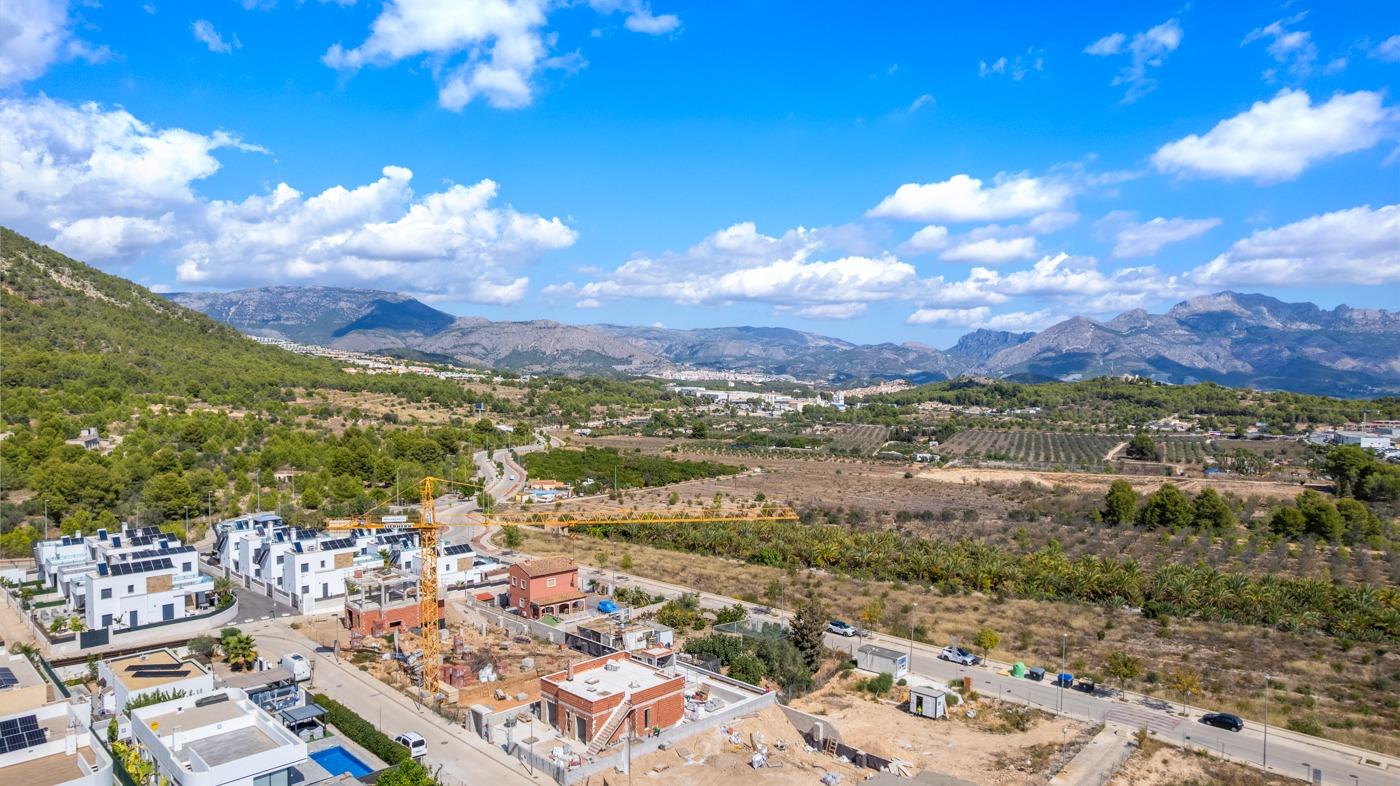 5 Bed, 3 Bath, HouseFor Sale, Polop, Alicante