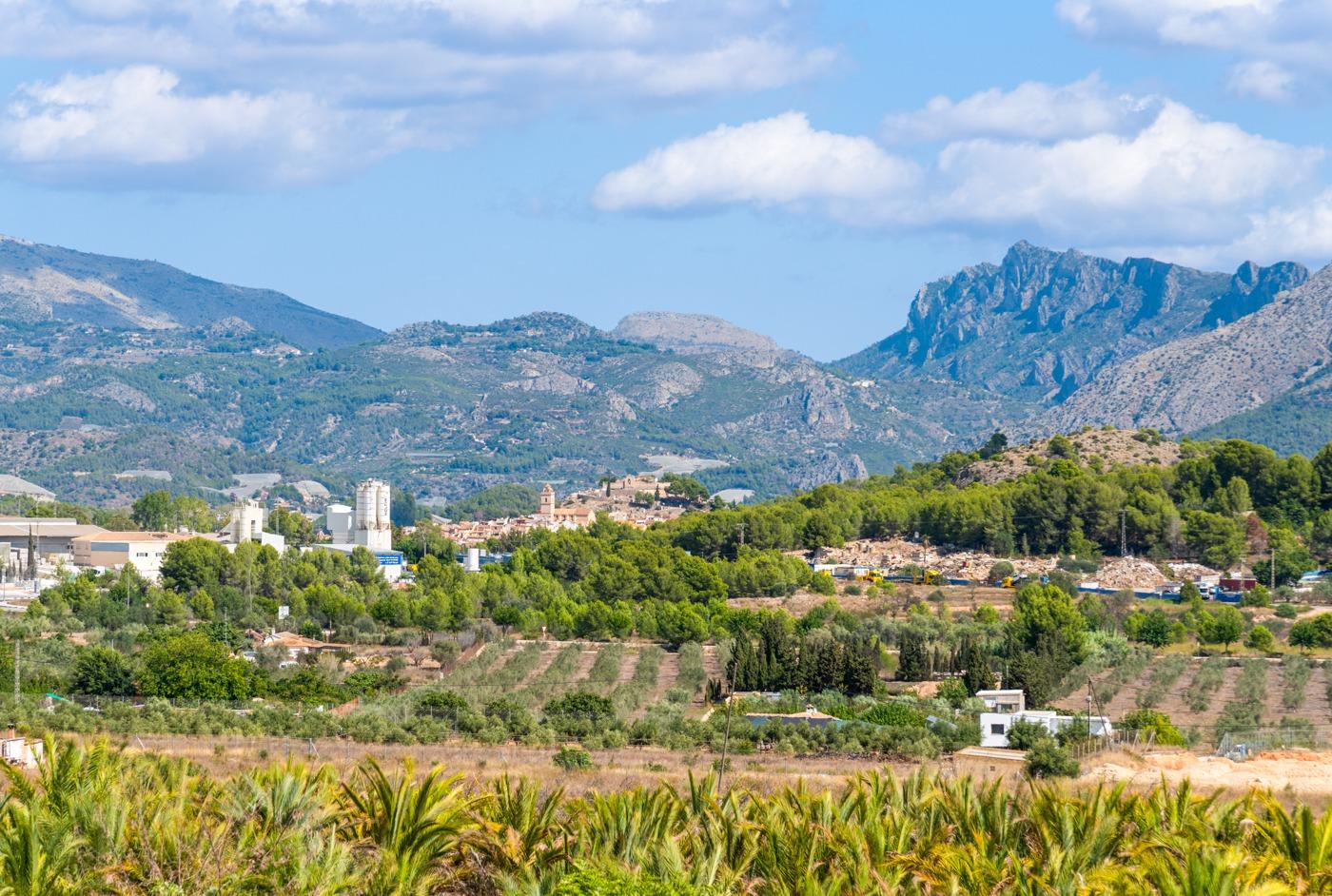 5 Bed, 2 Bath, HouseFor Sale, Polop, Alicante