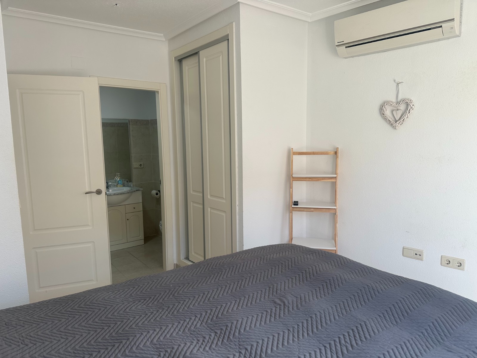 2 Bed, 2 Bath, ApartmentFor Sale, Jacarilla, Alicante