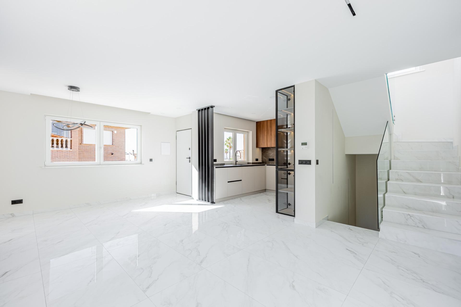 4 Bed, 3 Bath, HouseFor Sale, Rojales, Alicante