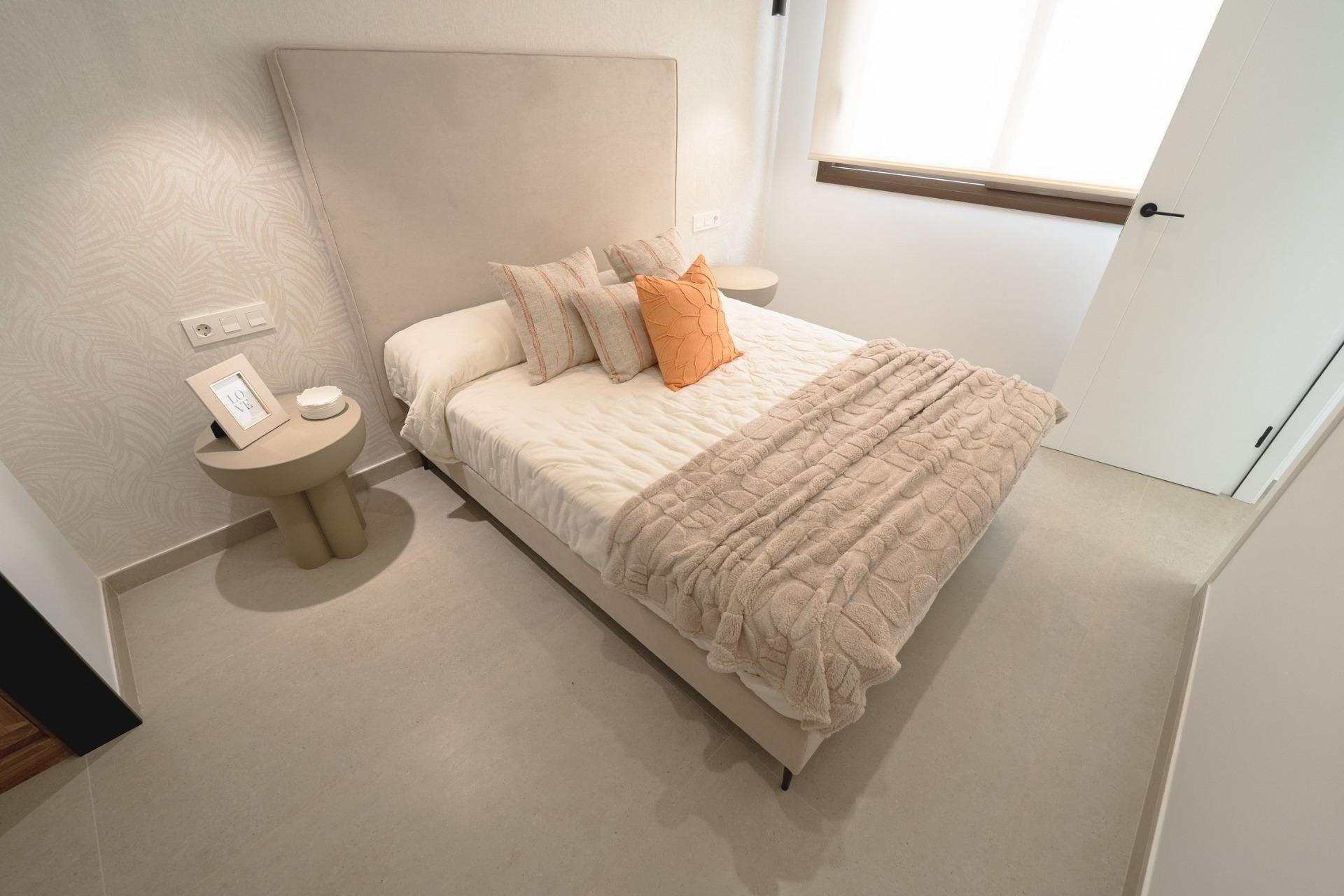 4 Bed, 3 Bath, HouseFor Sale, Almoradi, Alicante