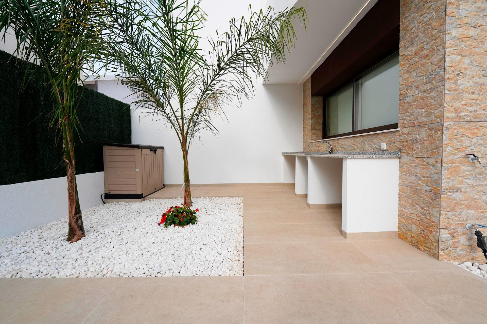 4 Bed, 3 Bath, HouseFor Sale, Almoradi, Alicante