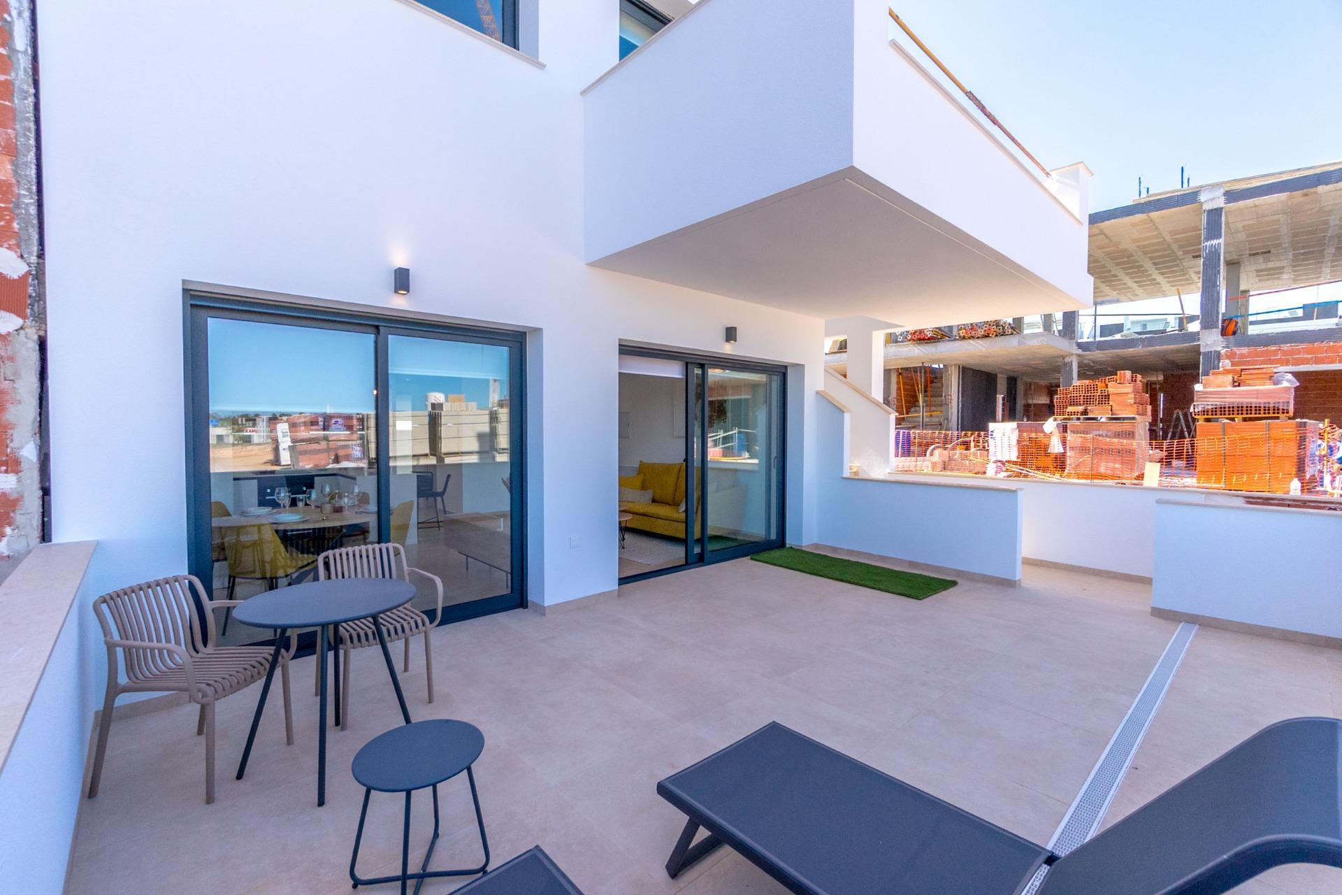 2 Bed, 2 Bath, HouseFor Sale, Torrevieja, Alicante